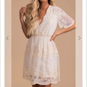 Bella Ella Light my Fire cream midi dress. NWOT. Size xl